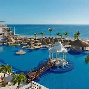 Resort Dreams Sapphire & *****